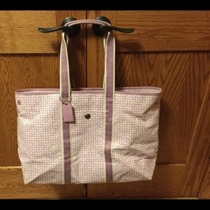 COACH A1067-F15008, OP Art Extra Large Tote